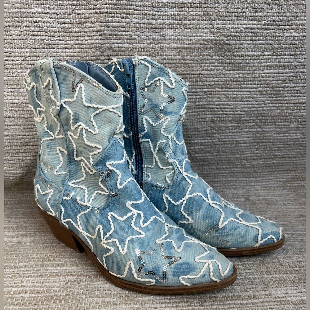 No Boundaries Denim Star Cowboy Boots Sequin Accents size 6